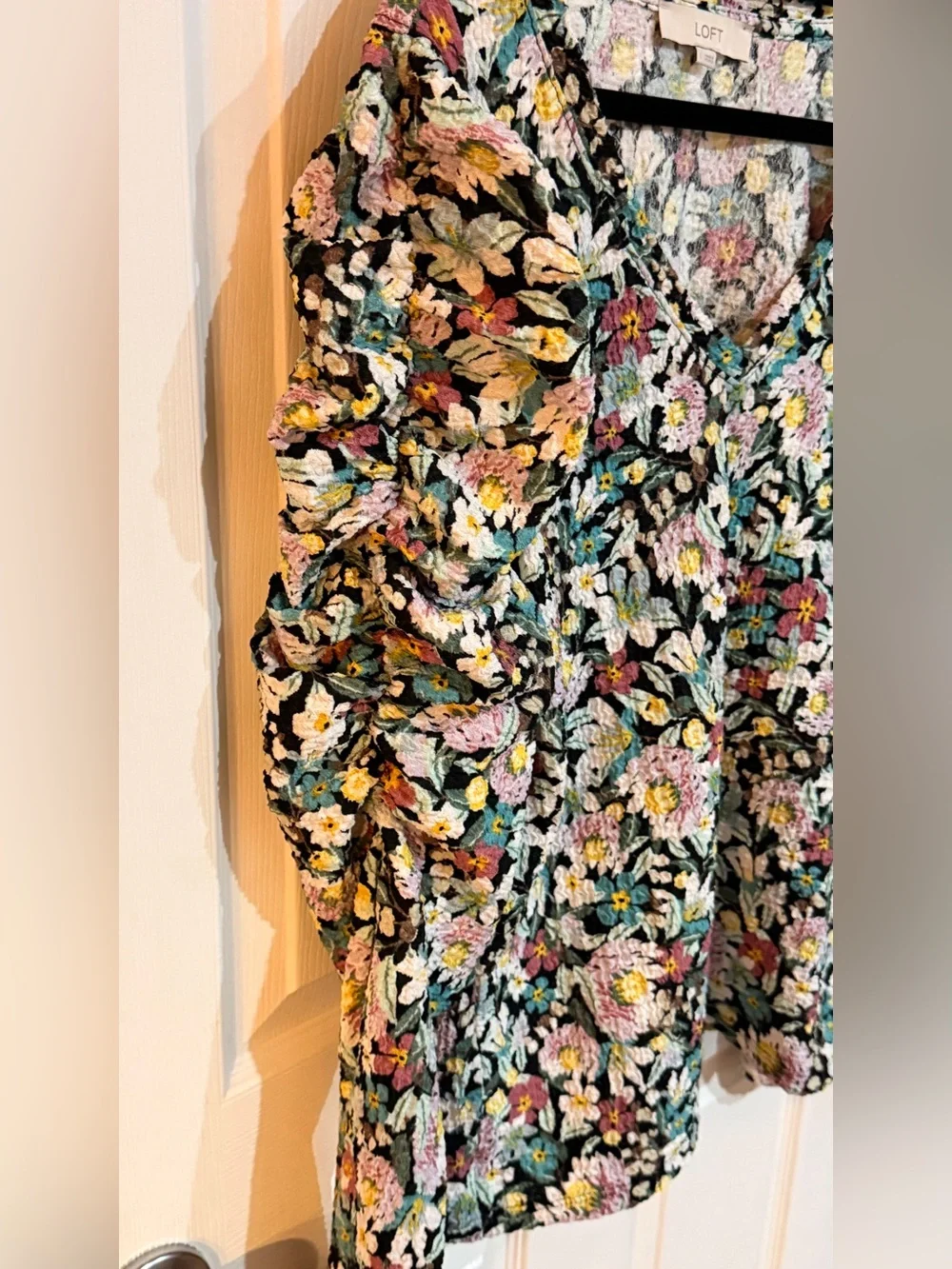 LOFT Floral Textured Puff Sleeve Top Size Large Romantic Cottagecore